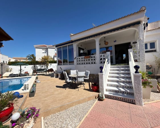 Villa in Ciudad Quesada - view 1