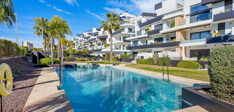 Apartment in Villamartin - view 1