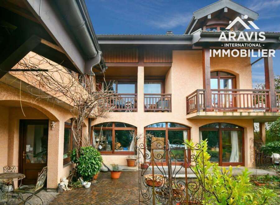 Villa in Annecy-le-Vieux - Image 2