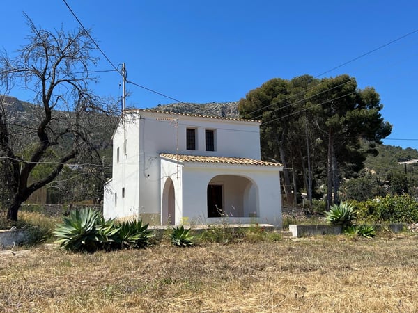 Villa in Estacion - view 1