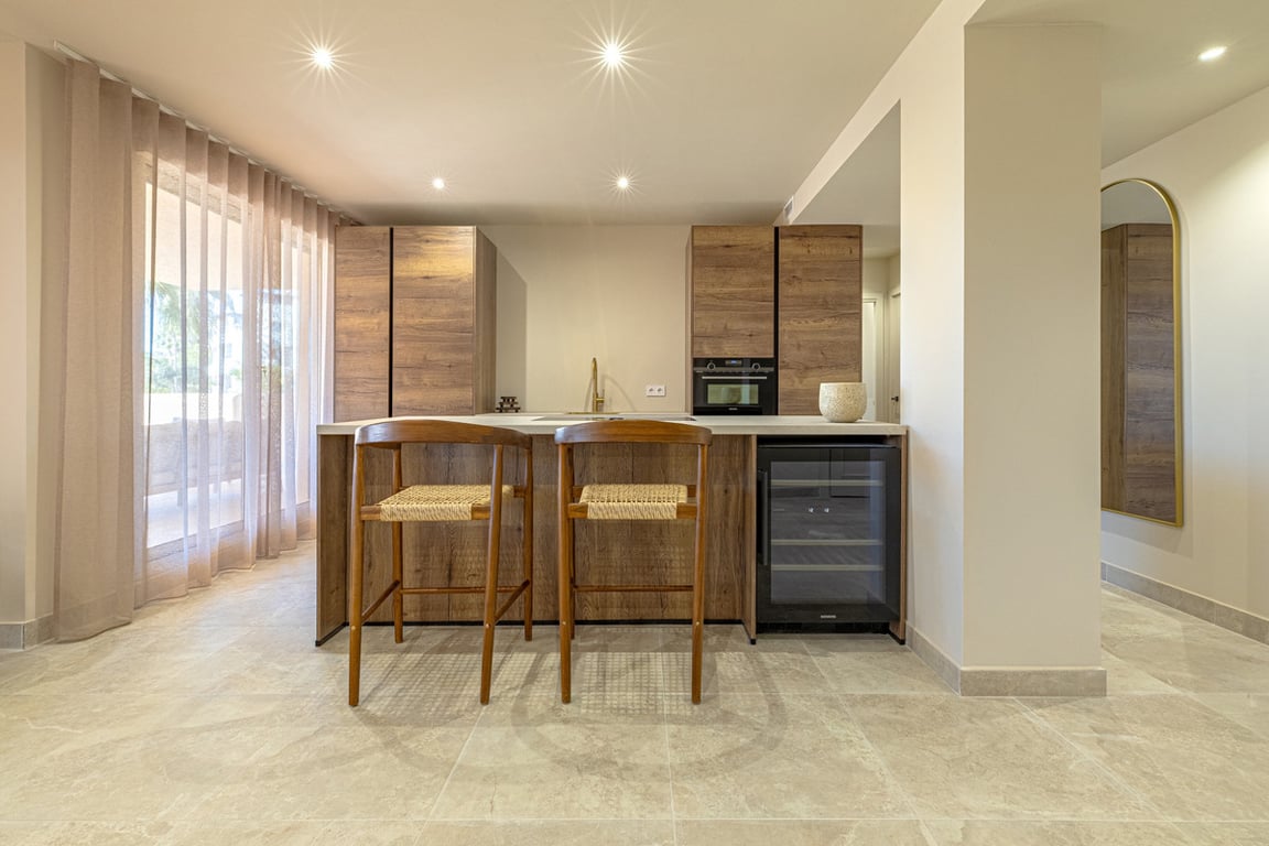 Apartment in Benahavis - Image 3