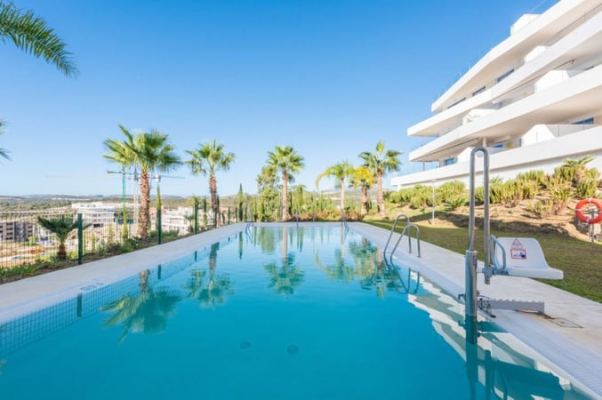 Apartment in Estepona - view 1