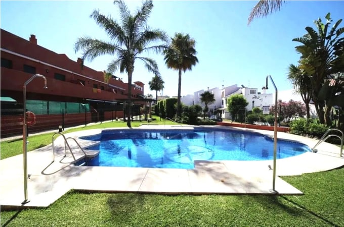 Apartment in Casares - view 1