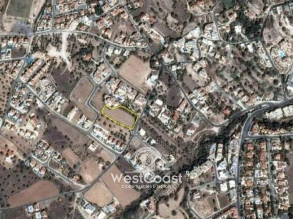 House in Tala - view 1