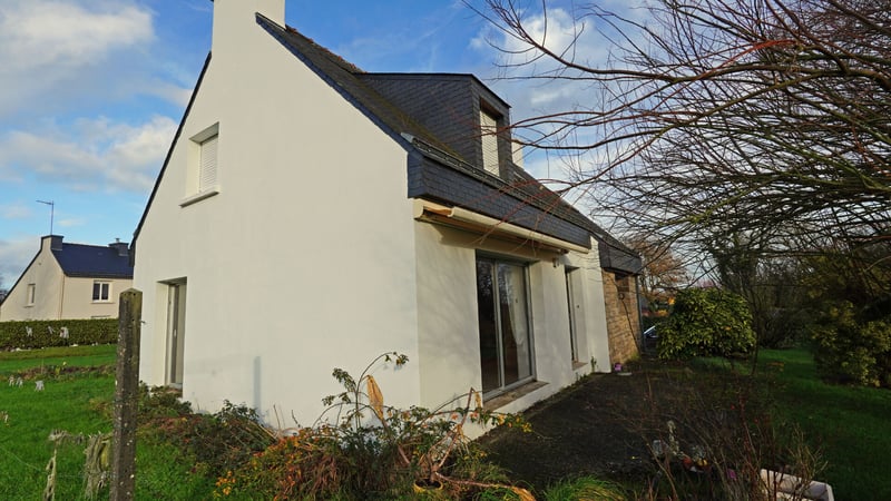 House in Locmine - view 1