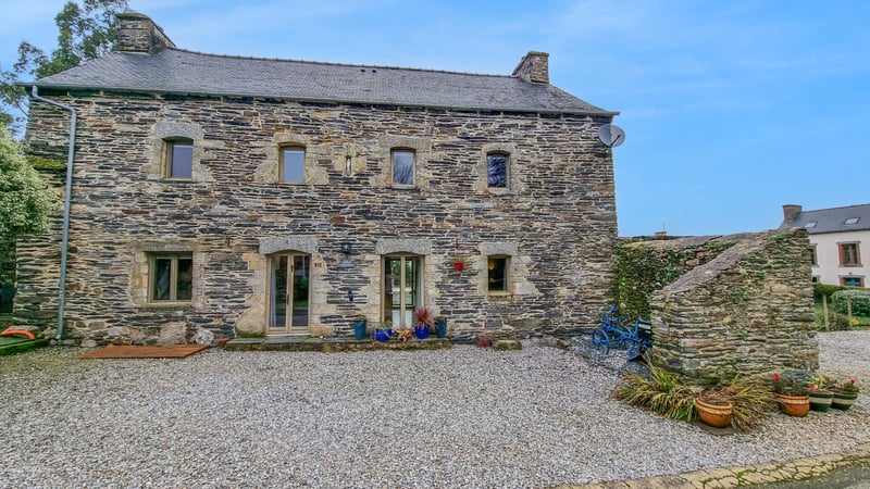 House in Merleac - view 1