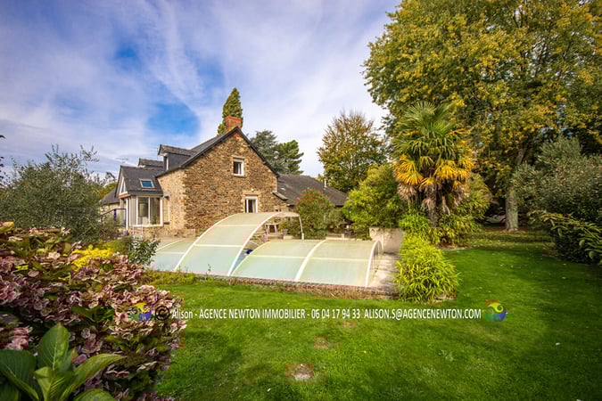 House in Pontorson - view 1