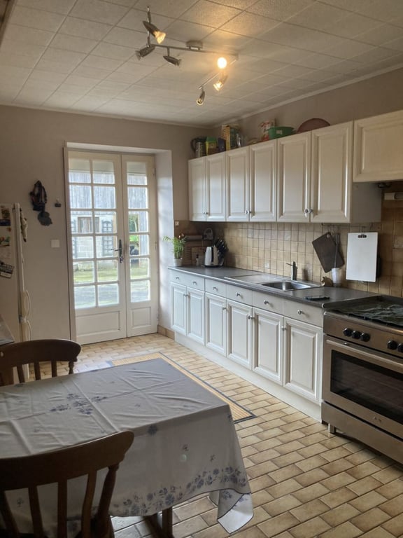 House in Gorron - Image 2