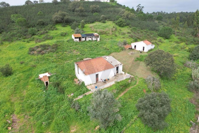 House in Senhora do Verde - view 1