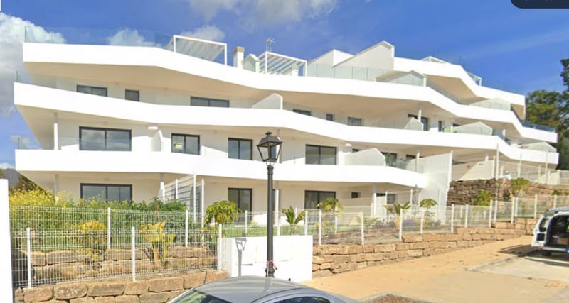Apartment in Estepona - view 1