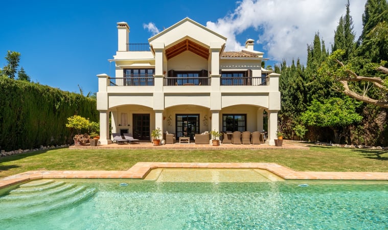 Villa in Marbella - view 1