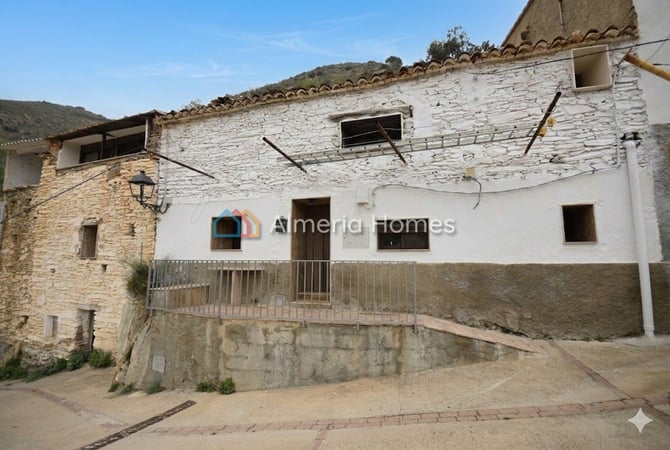 House in Macael - view 1