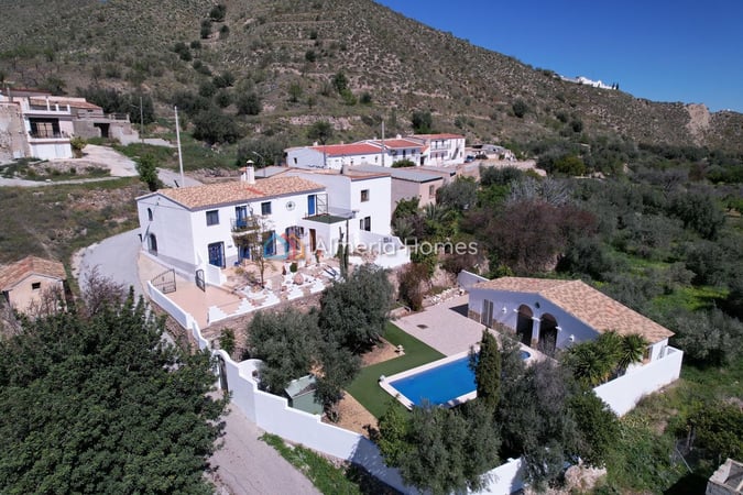 House in Arboleas - view 1