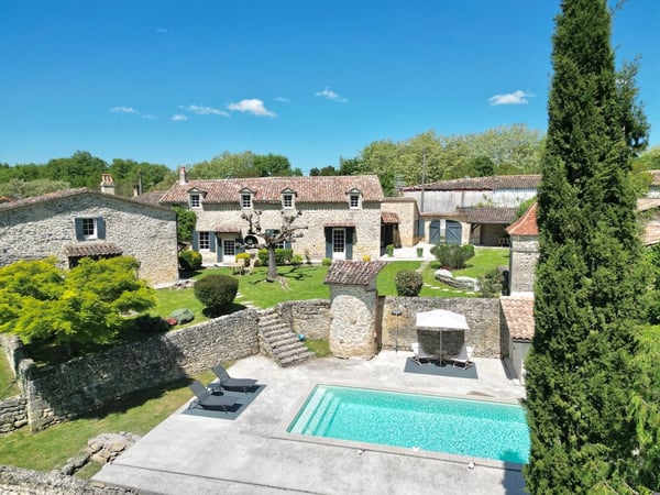 House in Rauzan - view 1