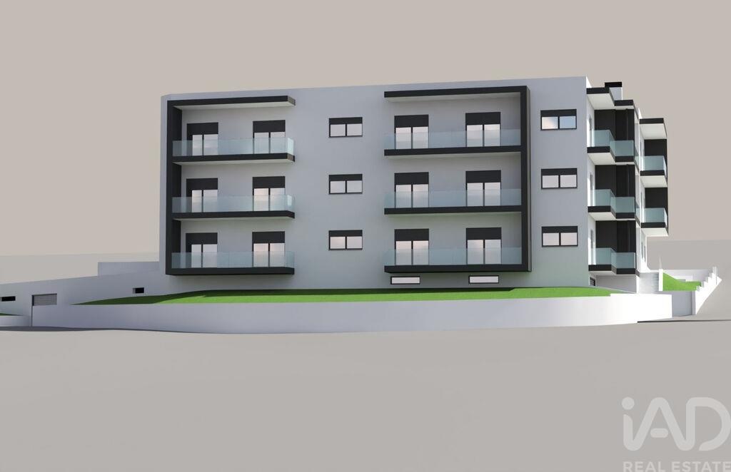 Apartment in Oliveira de Azemeis - Image 3