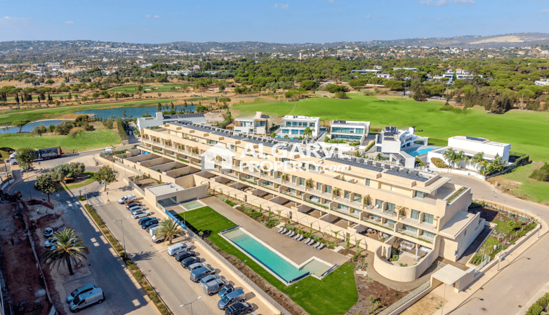 Apartment in Vilamoura - view 1