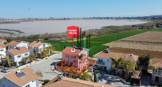 Villa in Sotira - view 1