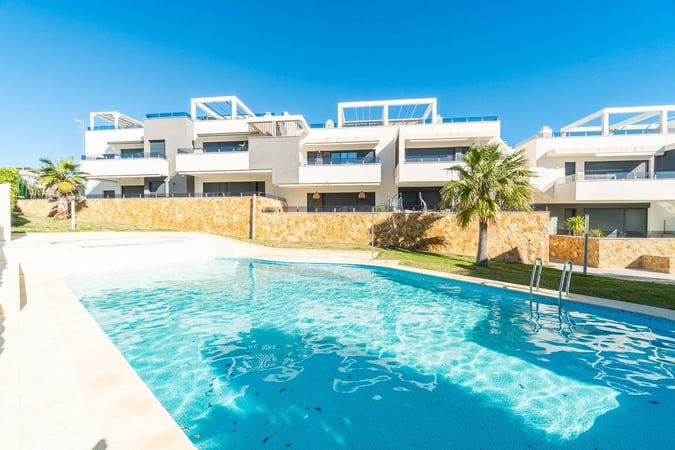Apartment in Villamartin - view 1