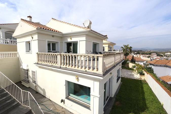 Villa in Mijas Costa - view 1