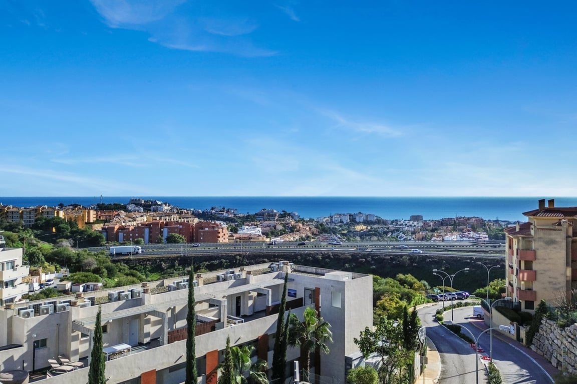 Penthouse in Mijas - Image 3