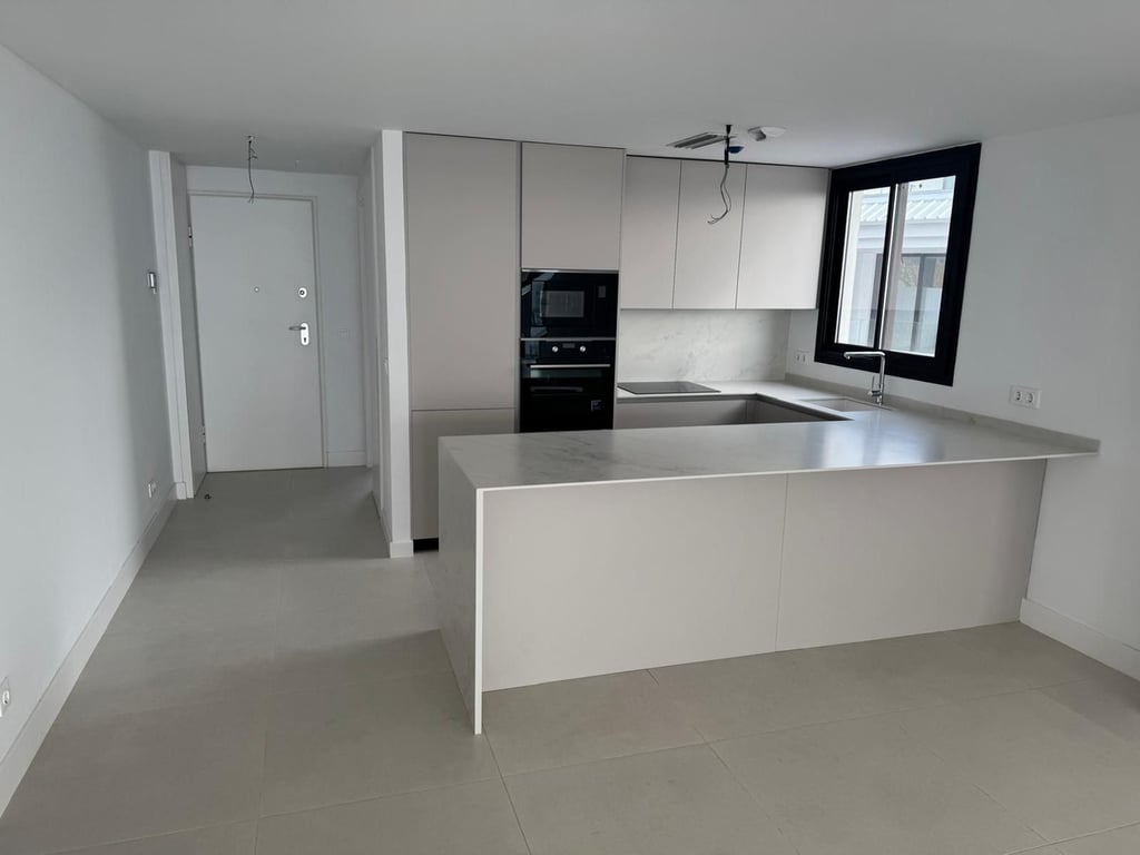 Apartment in Fuengirola - Image 2