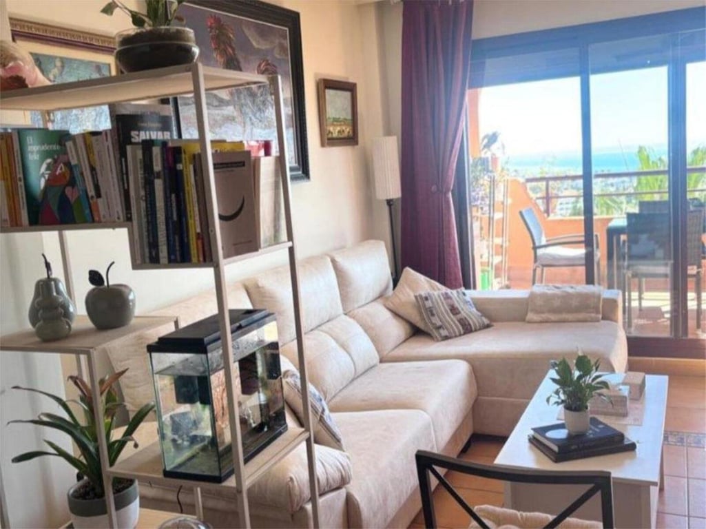 Apartment in Sitio de Calahonda - Image 3