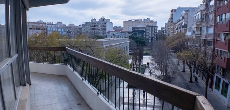 Apartment in Alicante - view 1