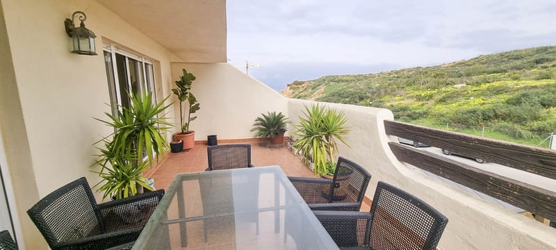 Apartment in La Duquesa - view 1