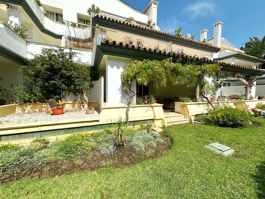 Apartment in Estepona