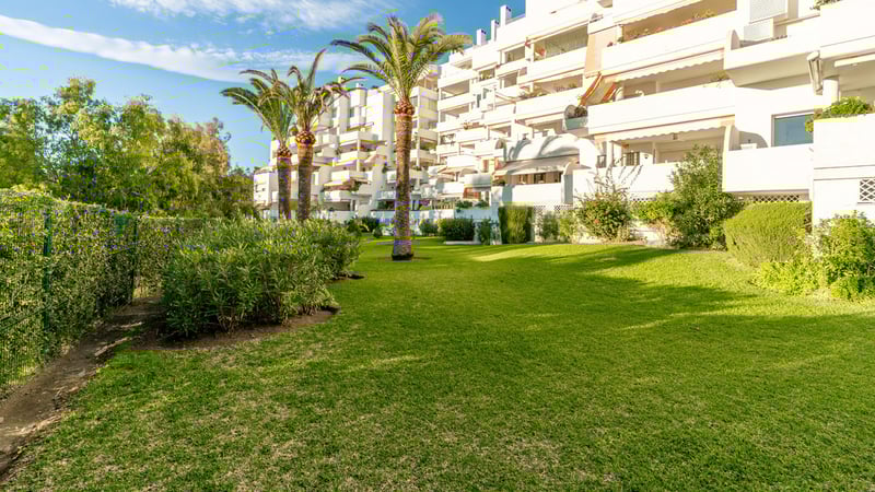 Apartment in Guadalmina - view 1