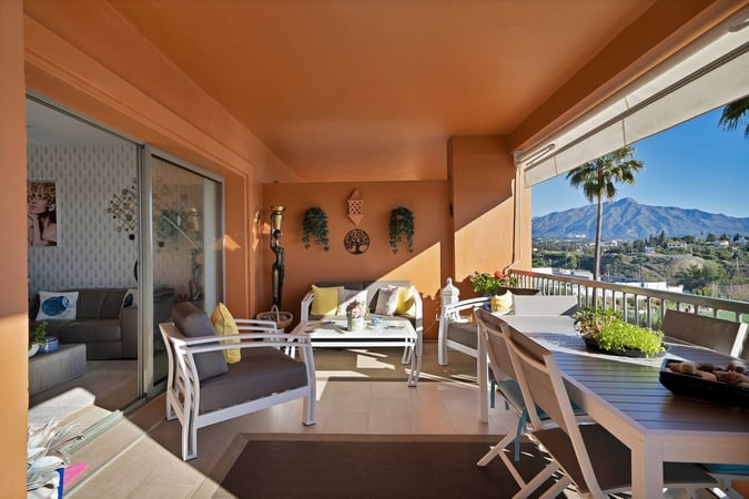 Apartment in La Atalaya - view 1