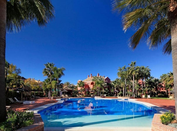 Apartment in Puerto Banus - view 1