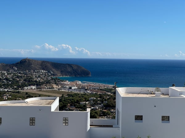 Villa in Moraira - view 1