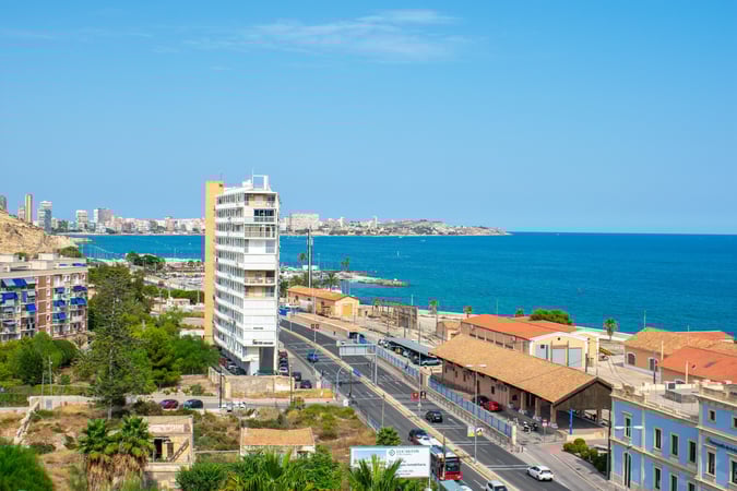Penthouse in Alicante - view 1