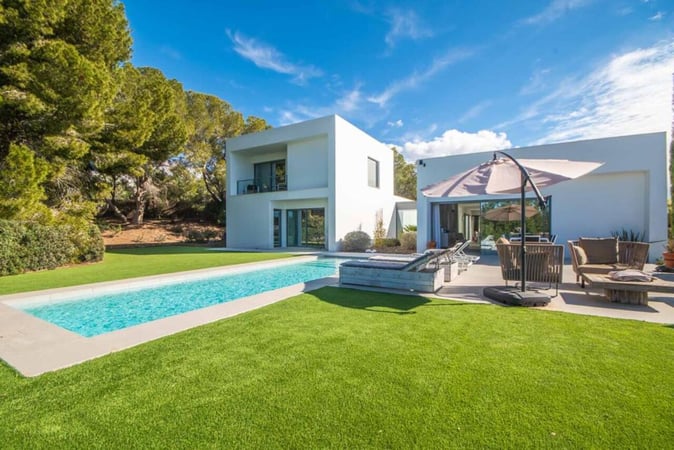 Villa in Campoamor R-5 - view 1