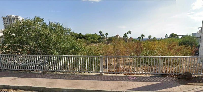 House in Kato Pyrgos - view 1