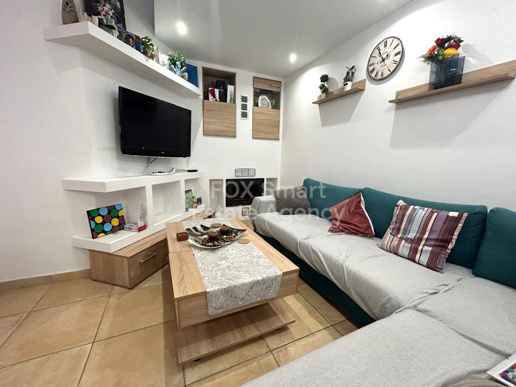 Apartment in Kiti - Image 3