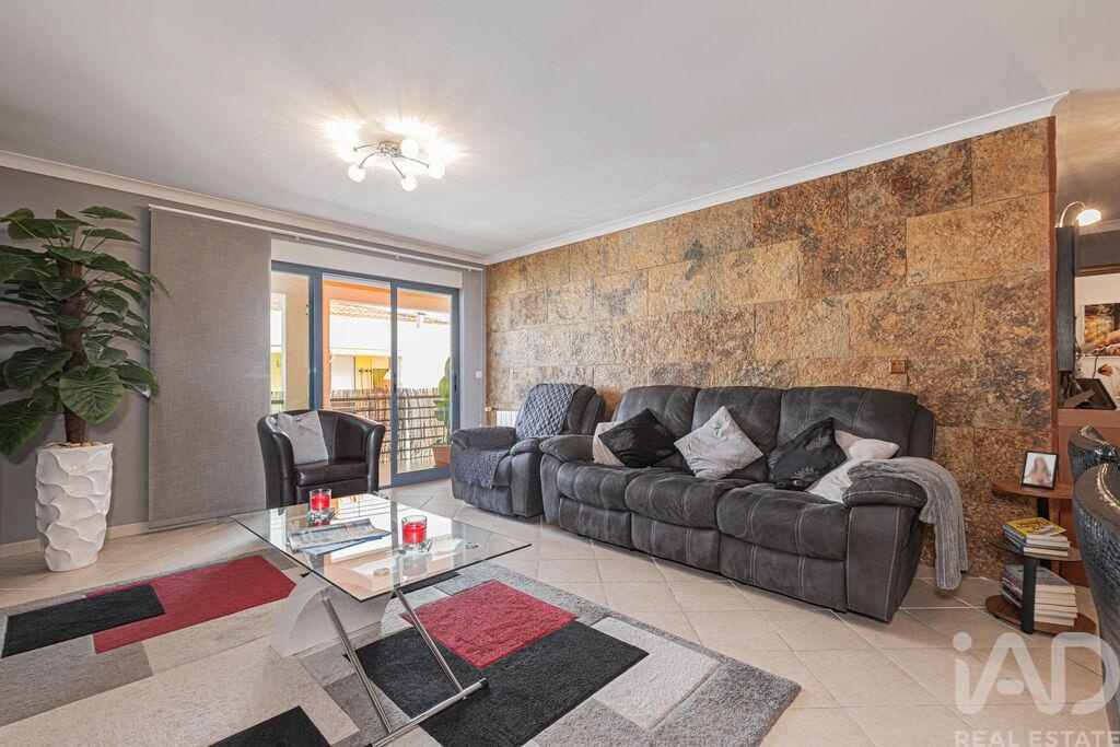 Apartment in Quinta do Anjo - Image 2