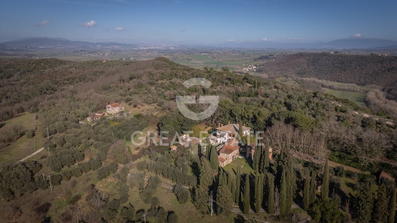 House in Piegaro - view 1