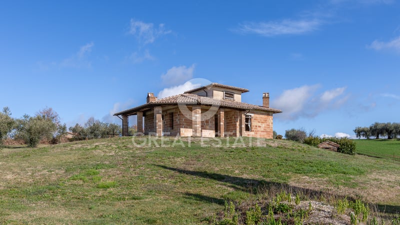 House in Farnetta - view 1