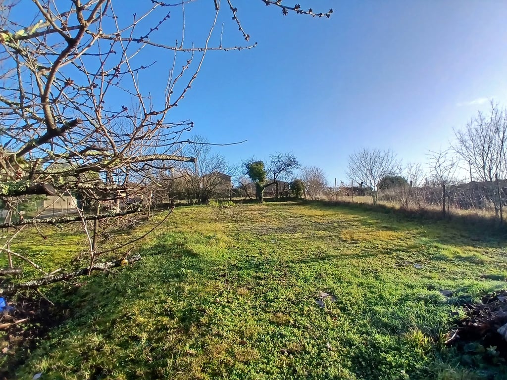 House in Germignac - Image 2