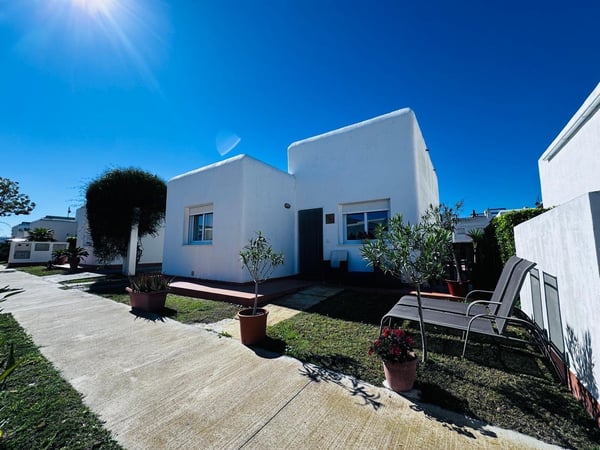 Villa in Los Paganes - view 1