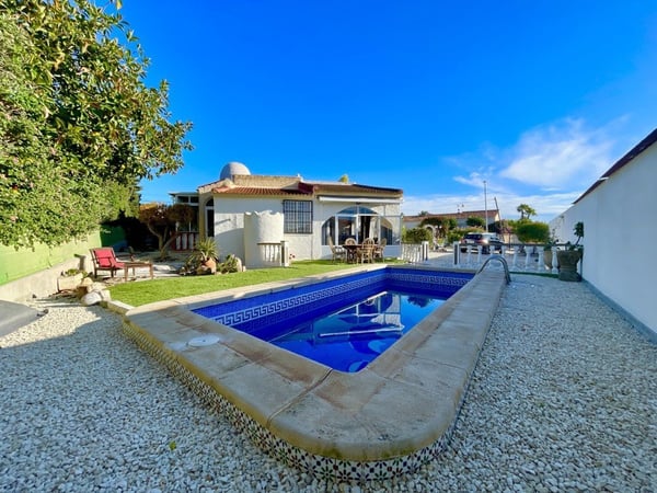 Villa in La Verada - view 1