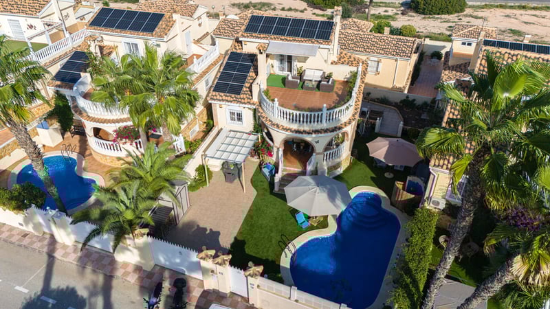 Villa in Santa Pola - view 1