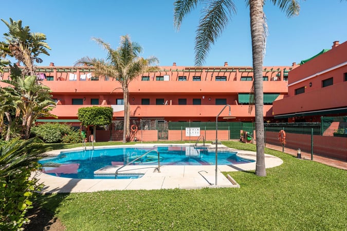 Apartment in Casares - view 1