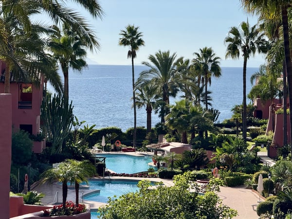 Apartment in Estepona - view 1