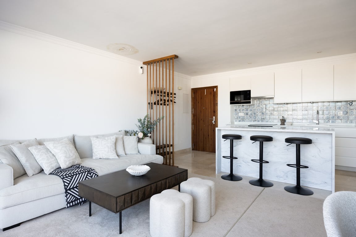 Penthouse in El Paraiso - Image 3