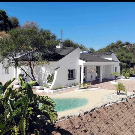 Apartment in Estepona - view 1