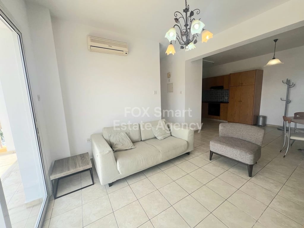 Apartment in Yeroskipou - Image 2