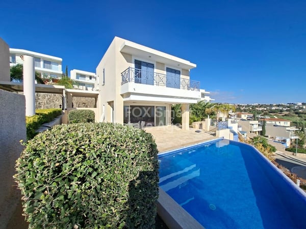 House in Chlorakas - view 1